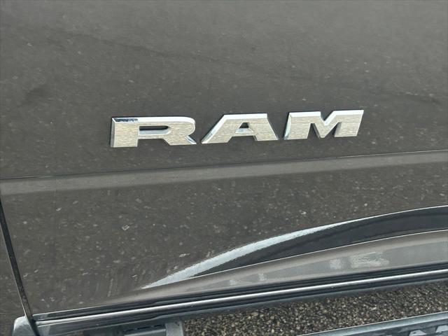 Photo of 2023 Granite Crystal Metallic Clearcoat RAM 2500