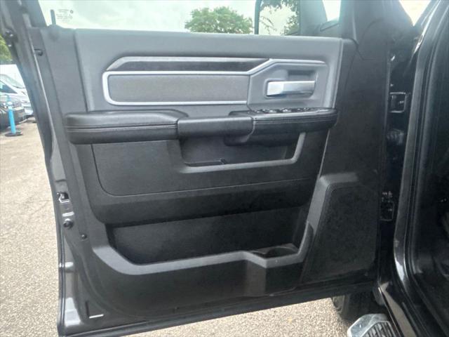 Photo of 2023 Granite Crystal Metallic Clearcoat RAM 2500