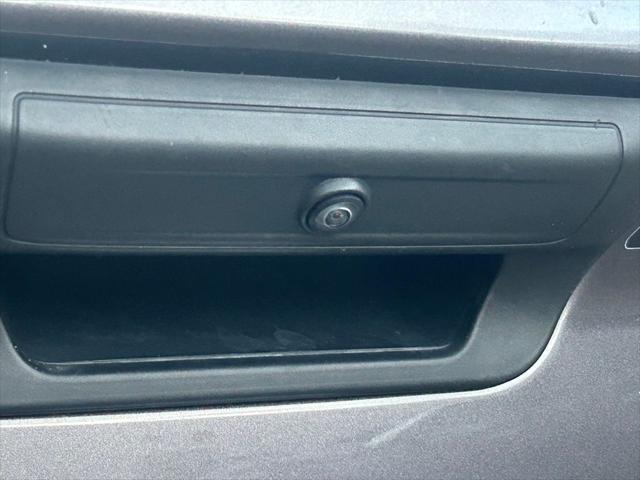 Photo of 2023 Granite Crystal Metallic Clearcoat RAM 2500
