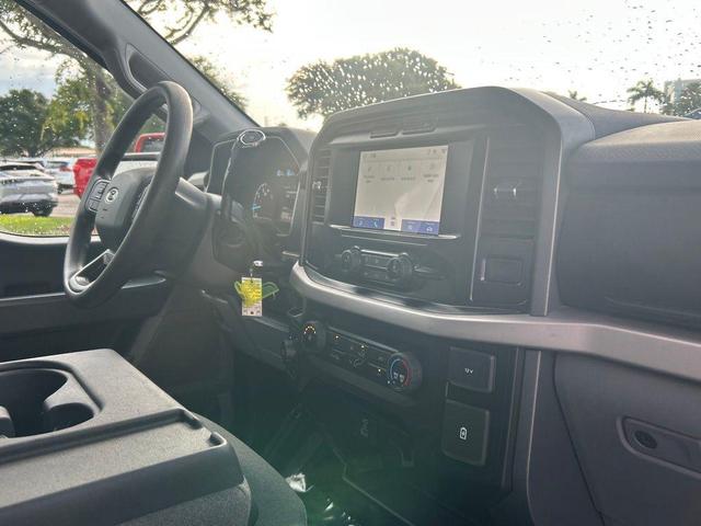 Photo of 2023 Iconic Silver Metallic Ford F-150
