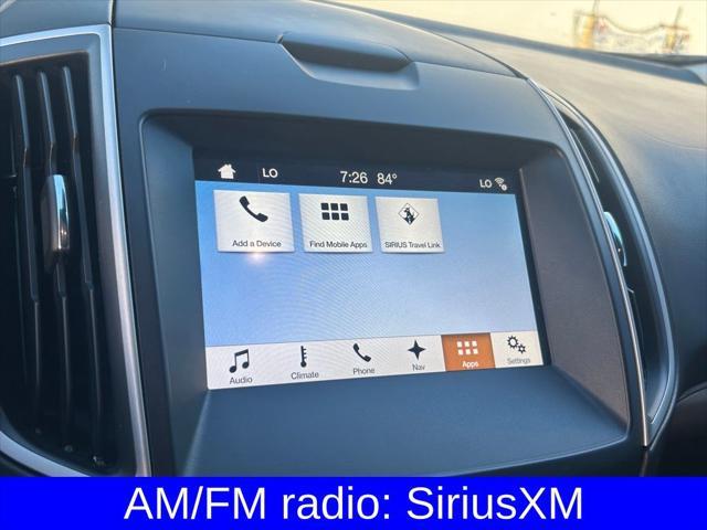 Photo of 2018 White Platinum Ford Edge