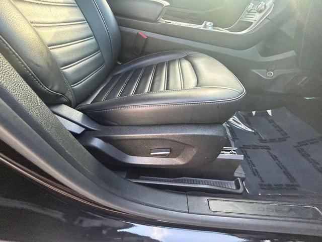 Photo of 2024 Black Metallic Ford Edge