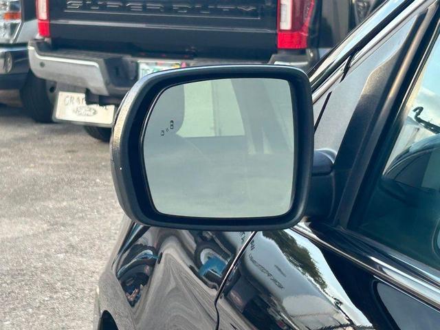 Photo of 2024 Black Metallic Ford Edge