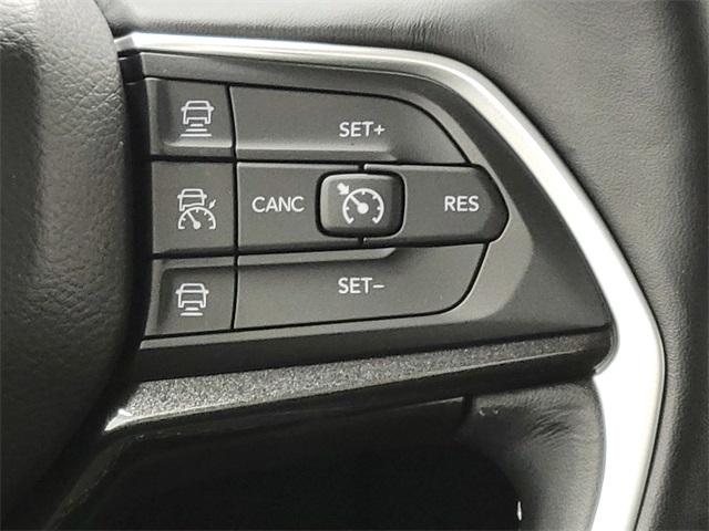 Photo of 2021 Baltic Gray Metallic Clearcoat Jeep Grand Cherokee L