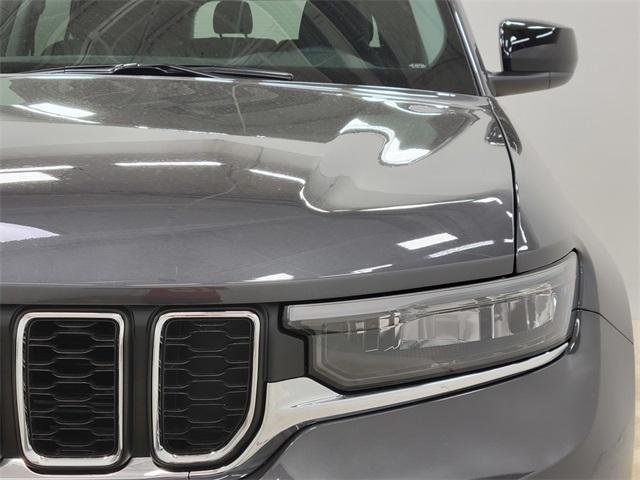 Photo of 2021 Baltic Gray Metallic Clearcoat Jeep Grand Cherokee L