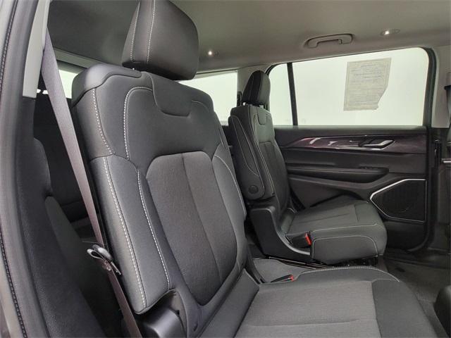 Photo of 2021 Baltic Gray Metallic Clearcoat Jeep Grand Cherokee L