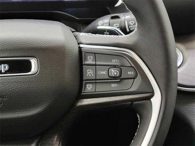 Photo of 2025 Velvet Red Pearlcoat Jeep Grand Cherokee L