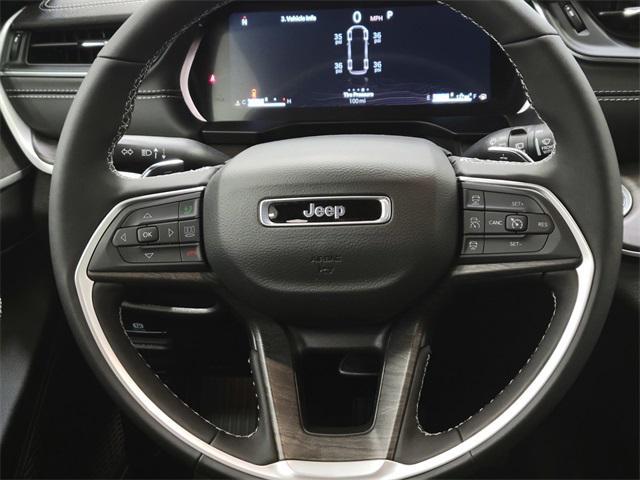Photo of 2025 Velvet Red Pearlcoat Jeep Grand Cherokee L