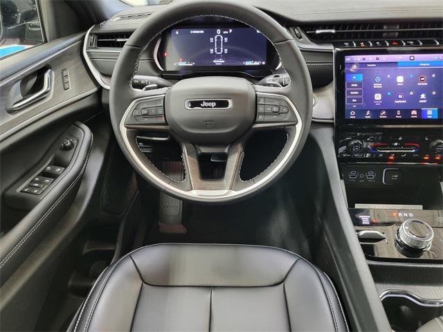 Photo of 2025 Velvet Red Pearlcoat Jeep Grand Cherokee L