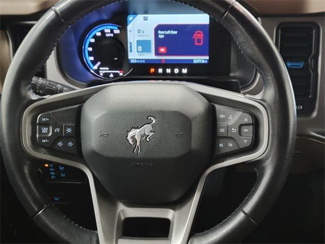 Photo of 2023 Iconic Silver Metallic Ford Bronco