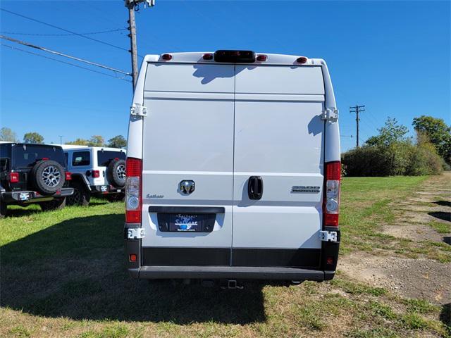 Photo of 2025 Bright White Clearcoat RAM ProMaster 3500