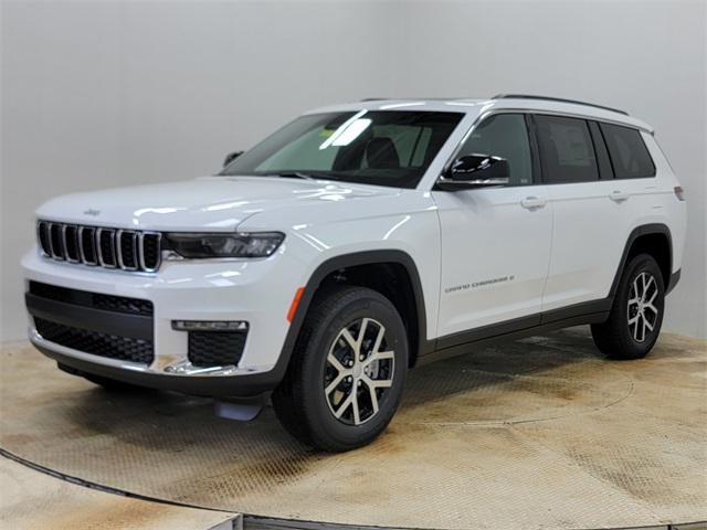 Photo of 2025 Bright White Clearcoat Jeep Grand Cherokee L