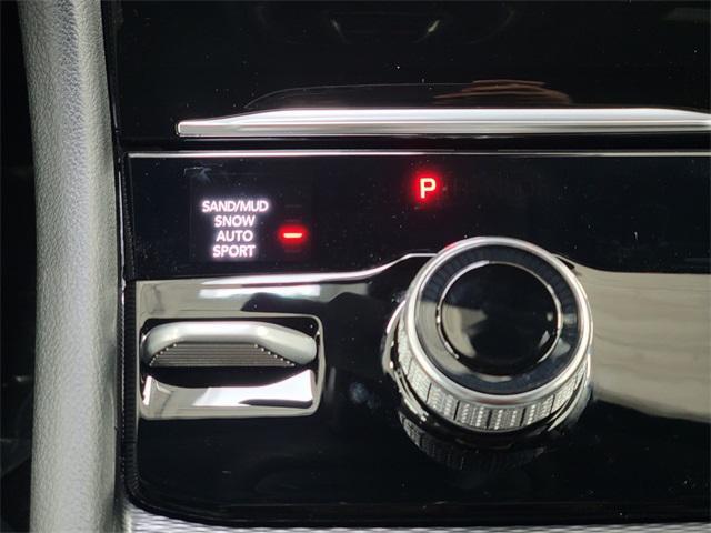 Photo of 2025 Bright White Clearcoat Jeep Grand Cherokee L