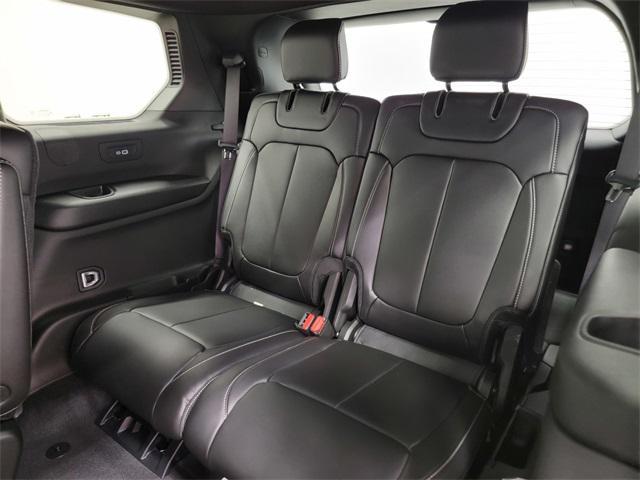 Photo of 2025 Bright White Clearcoat Jeep Grand Cherokee L