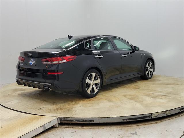 Photo of 2020 Ebony Black Kia Optima
