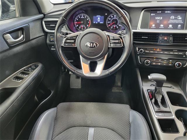 Photo of 2020 Ebony Black Kia Optima