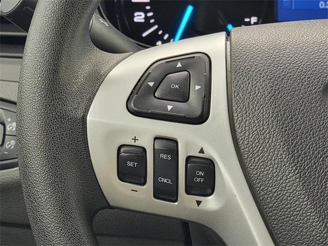 Photo of 2013 White Suede Ford Edge