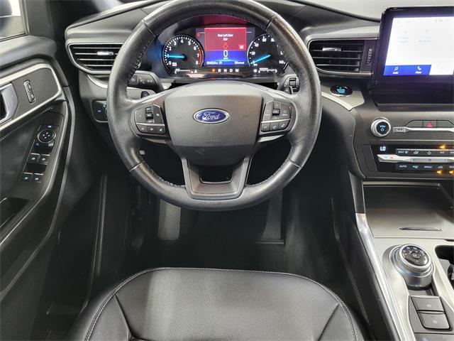 Photo of 2020 Atlas Blue Metallic Ford Explorer