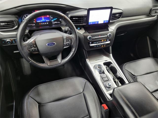 Photo of 2020 Atlas Blue Metallic Ford Explorer