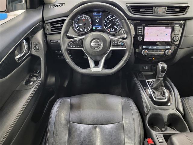 Photo of 2019 Scarlet Ember Tintcoat Nissan Rogue