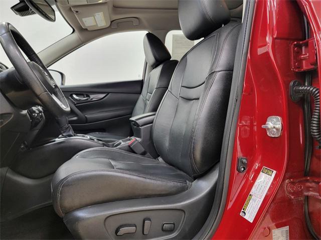 Photo of 2019 Scarlet Ember Tintcoat Nissan Rogue