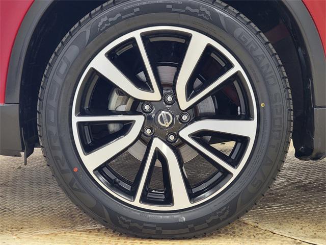 Photo of 2019 Scarlet Ember Tintcoat Nissan Rogue