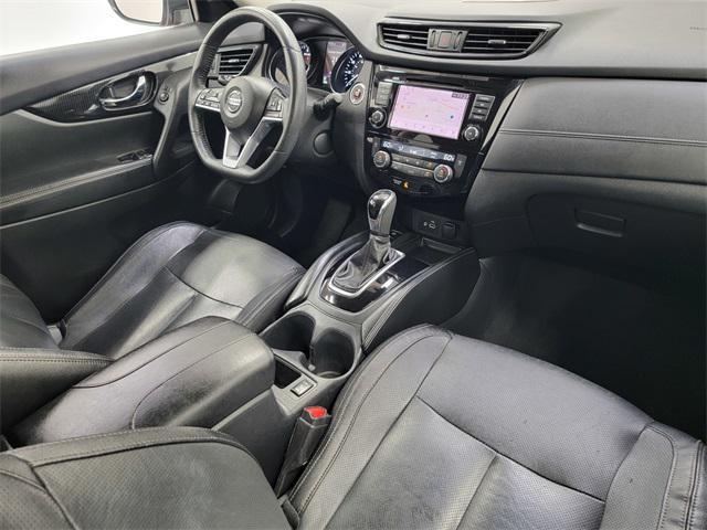 Photo of 2019 Scarlet Ember Tintcoat Nissan Rogue