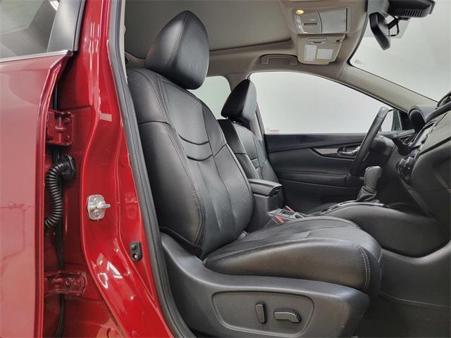 Photo of 2019 Scarlet Ember Tintcoat Nissan Rogue