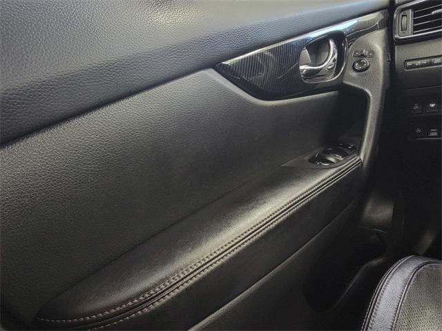 Photo of 2019 Scarlet Ember Tintcoat Nissan Rogue