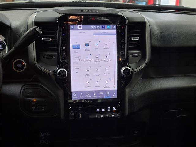 Photo of 2025 Diamond Black Crystal Pearlcoat RAM 2500