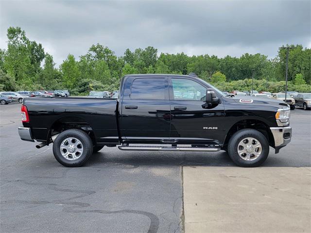 Photo of 2024 Diamond Black Crystal Pearlcoat RAM 2500