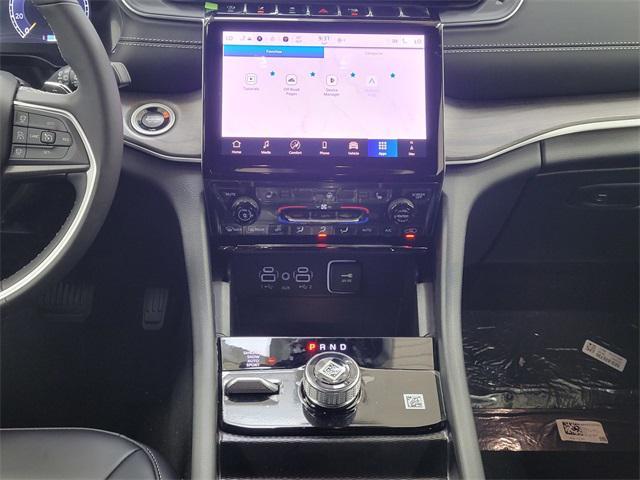 Photo of 2025 Baltic Gray Metallic Clearcoat Jeep Grand Cherokee L