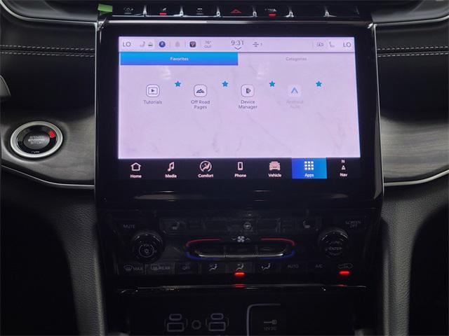 Photo of 2025 Baltic Gray Metallic Clearcoat Jeep Grand Cherokee L