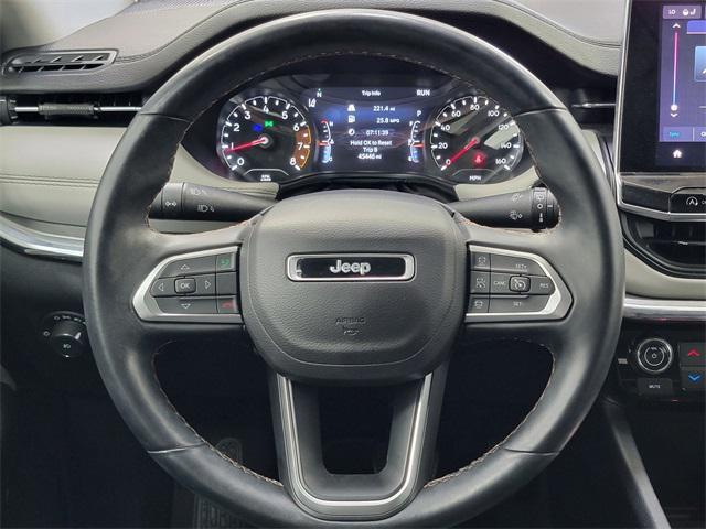 Photo of 2022 Granite Crystal Metallic Clearcoat Jeep Compass