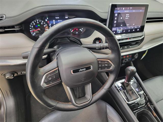 Photo of 2022 Granite Crystal Metallic Clearcoat Jeep Compass