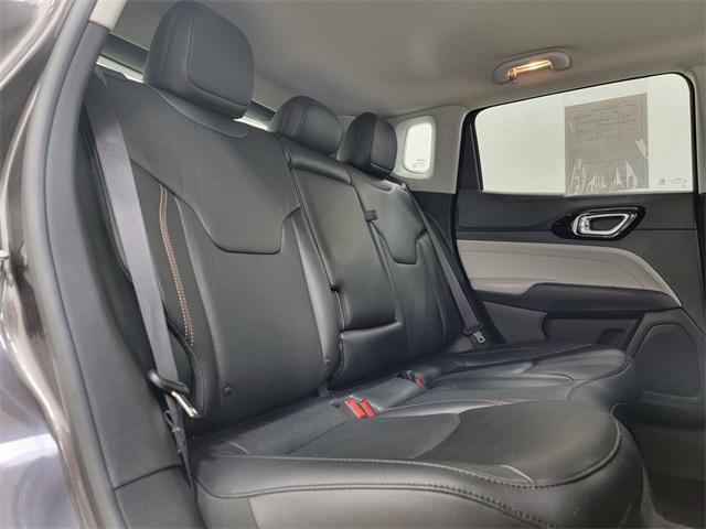 Photo of 2022 Granite Crystal Metallic Clearcoat Jeep Compass