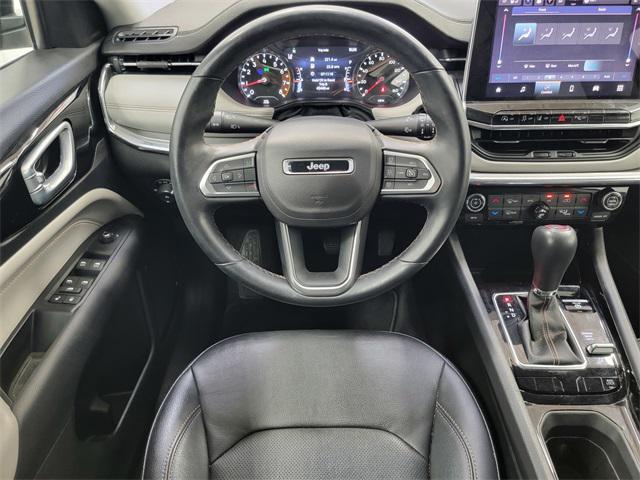 Photo of 2022 Granite Crystal Metallic Clearcoat Jeep Compass