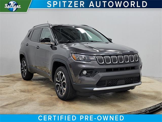 Photo of 2022 Granite Crystal Metallic Clearcoat Jeep Compass