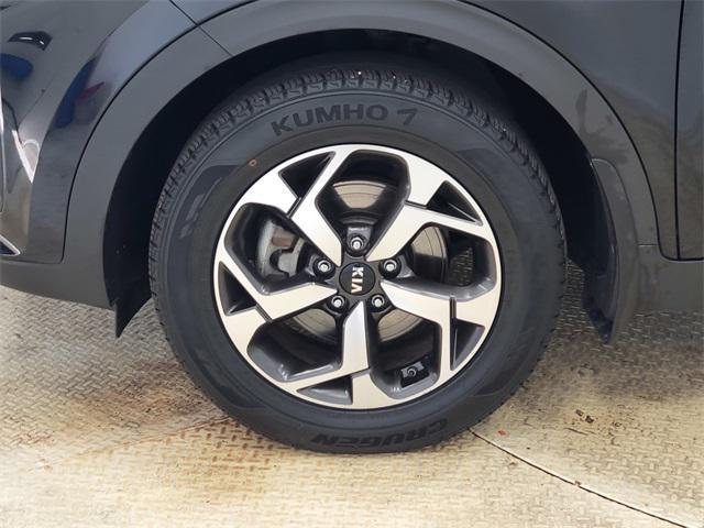 Photo of 2020 Black Cherry Pearl Kia Sportage
