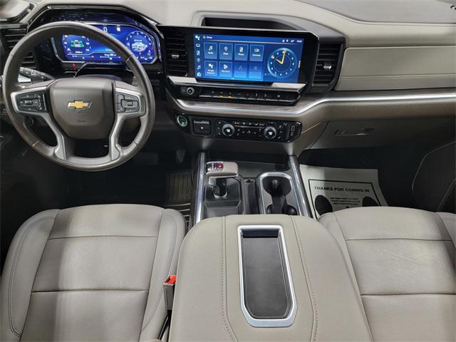 Photo of 2022 Glacier Blue Metallic Chevrolet Silverado 1500