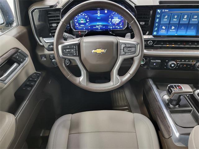 Photo of 2022 Glacier Blue Metallic Chevrolet Silverado 1500
