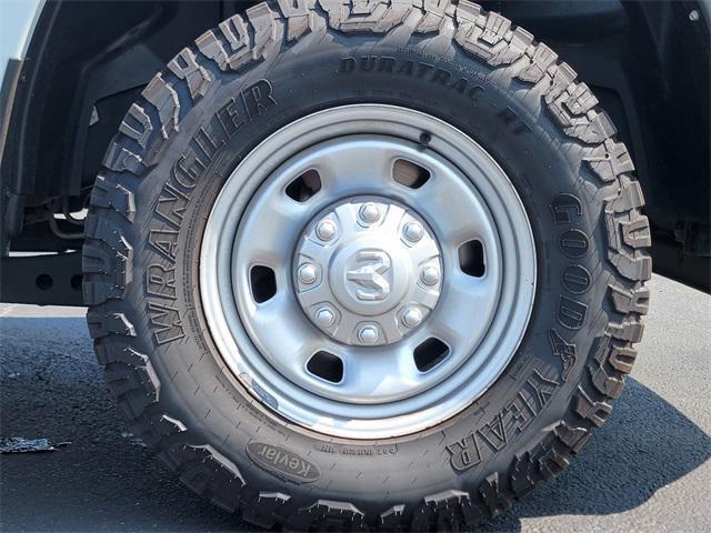 Photo of 2024 Bright White Clearcoat RAM 2500