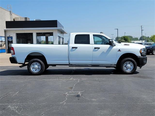 Photo of 2024 Bright White Clearcoat RAM 2500