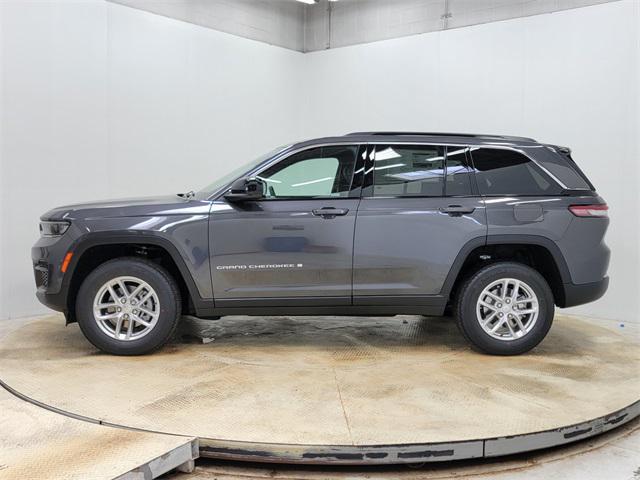 Photo of 2025 Baltic Gray Metallic Clearcoat Jeep Grand Cherokee