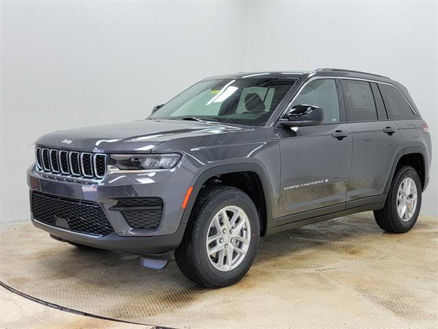 Photo of 2025 Baltic Gray Metallic Clearcoat Jeep Grand Cherokee