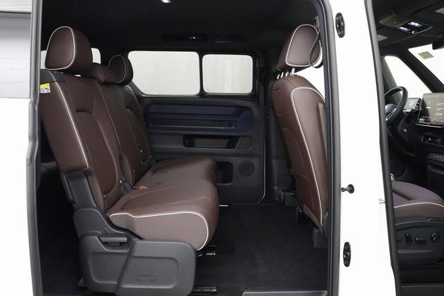 Photo of 2025 Candy White Volkswagen ID. Buzz