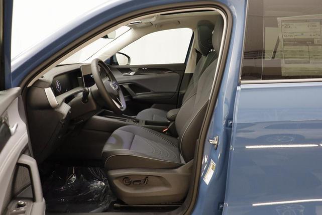 Photo of 2025 Monterey Blue Pearl Volkswagen Tiguan