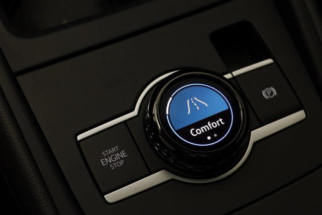 Photo of 2025 Monterey Blue Pearl Volkswagen Tiguan
