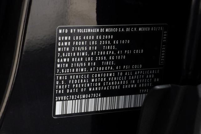 Photo of 2025 Deep Black Volkswagen Taos