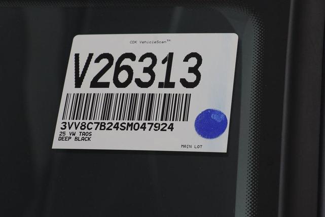 Photo of 2025 Deep Black Volkswagen Taos